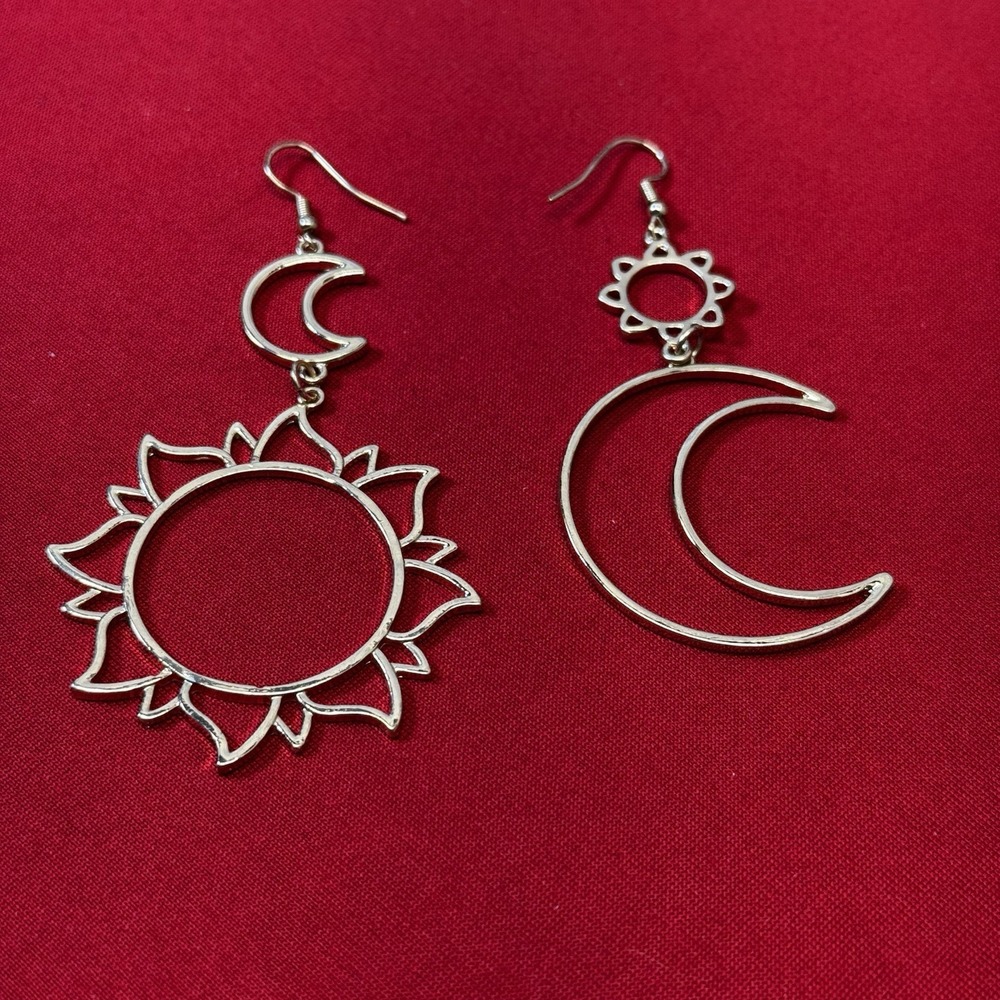 Golden Sun and Moon Dangle Earrings‎